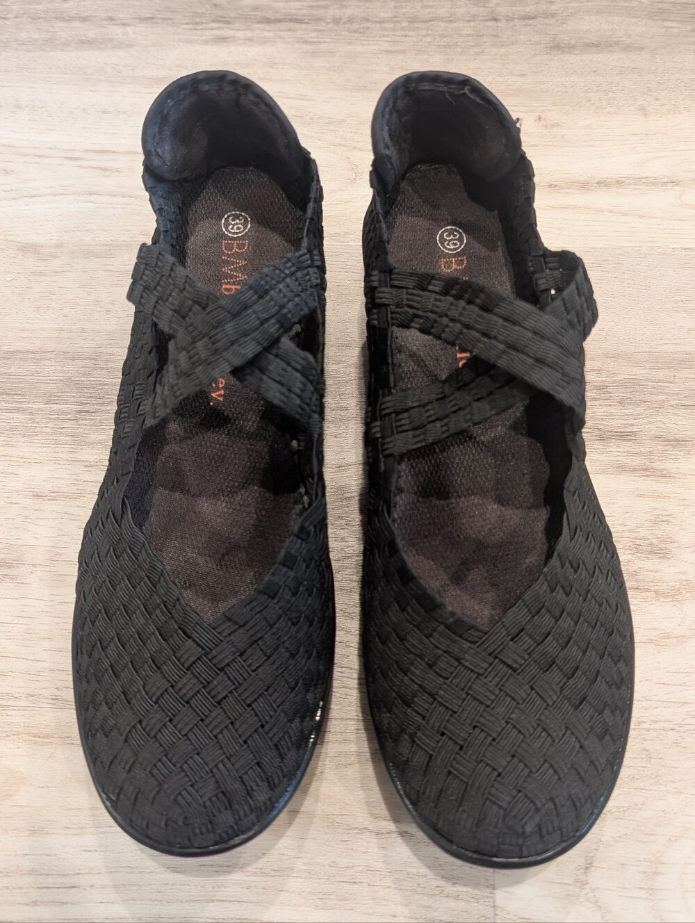 Bernie Mev Size 39 Or US 8 - 8.5 Black Woven Mary Jane Comfort Flats